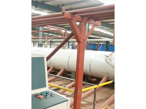 新疆巴里坤余熱鍋爐施工現(xiàn)場(chǎng)(圖1)